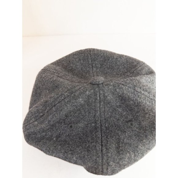 New Bugs Bunny with Looney Tune Characters Gray Wool Baseball Cap OS - Picture 7 of 7